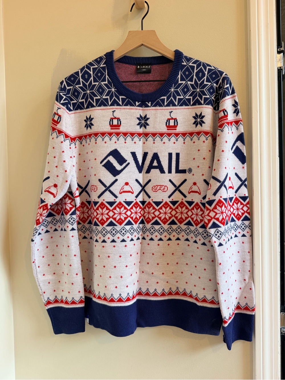 Men’s Ski Pattern Crewneck Sweater - size Large vail colorado brand new